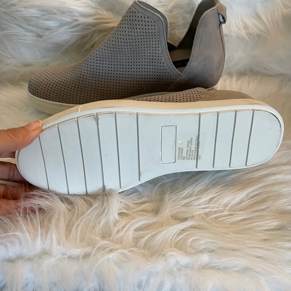 COPY - Steve Madden suede Sneakers  boots grey  SIZE 8M. - Picture 8 of 17